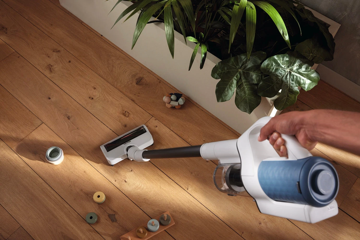 Miele Duoflex HX1 Cordless Vacuum Cleaner, Nordic Blue | 12377910 8 Miele Duoflex HX1 Cordless Vacuum Cleaner, Nordic Blue | 12377910 - Image 6