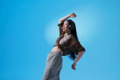 Sennheiser Momentum 4 Wireless Headphones | Black -Home Appliances 509266 5