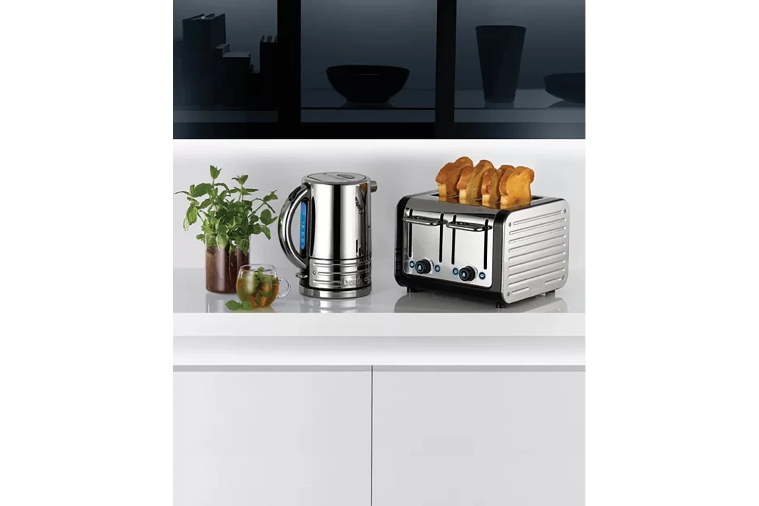 Dualit Architect 1.5L Kettle | 72905 | Brushed Stainless Steel/Black 8 Dualit Architect 1.5L Kettle | 72905 | Brushed Stainless Steel/Black - Image 6