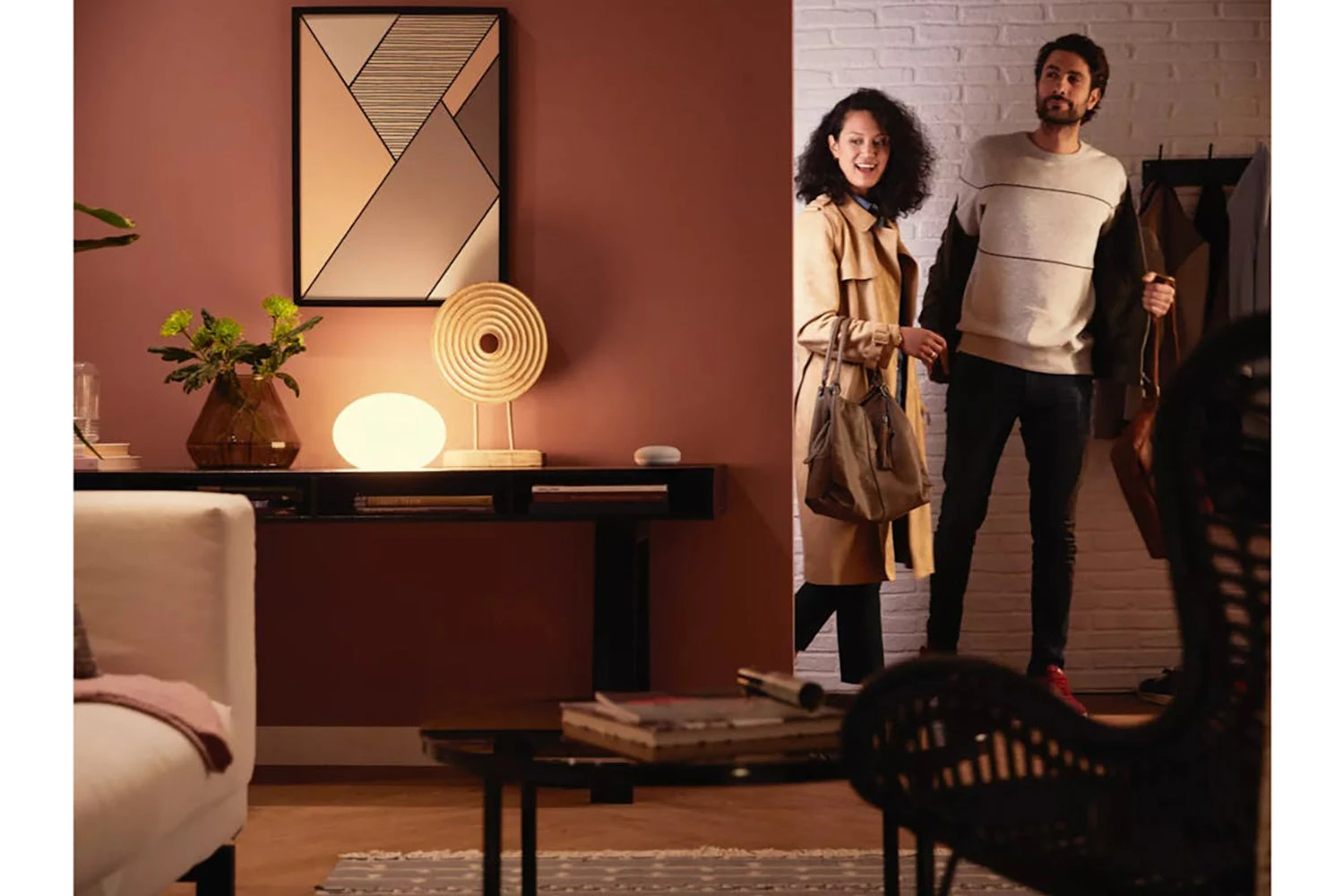 Philips Hue B22 Smart LED Bulbs | 2 Pack 6 Philips Hue B22 Smart LED Bulbs | 2 Pack - Image 4