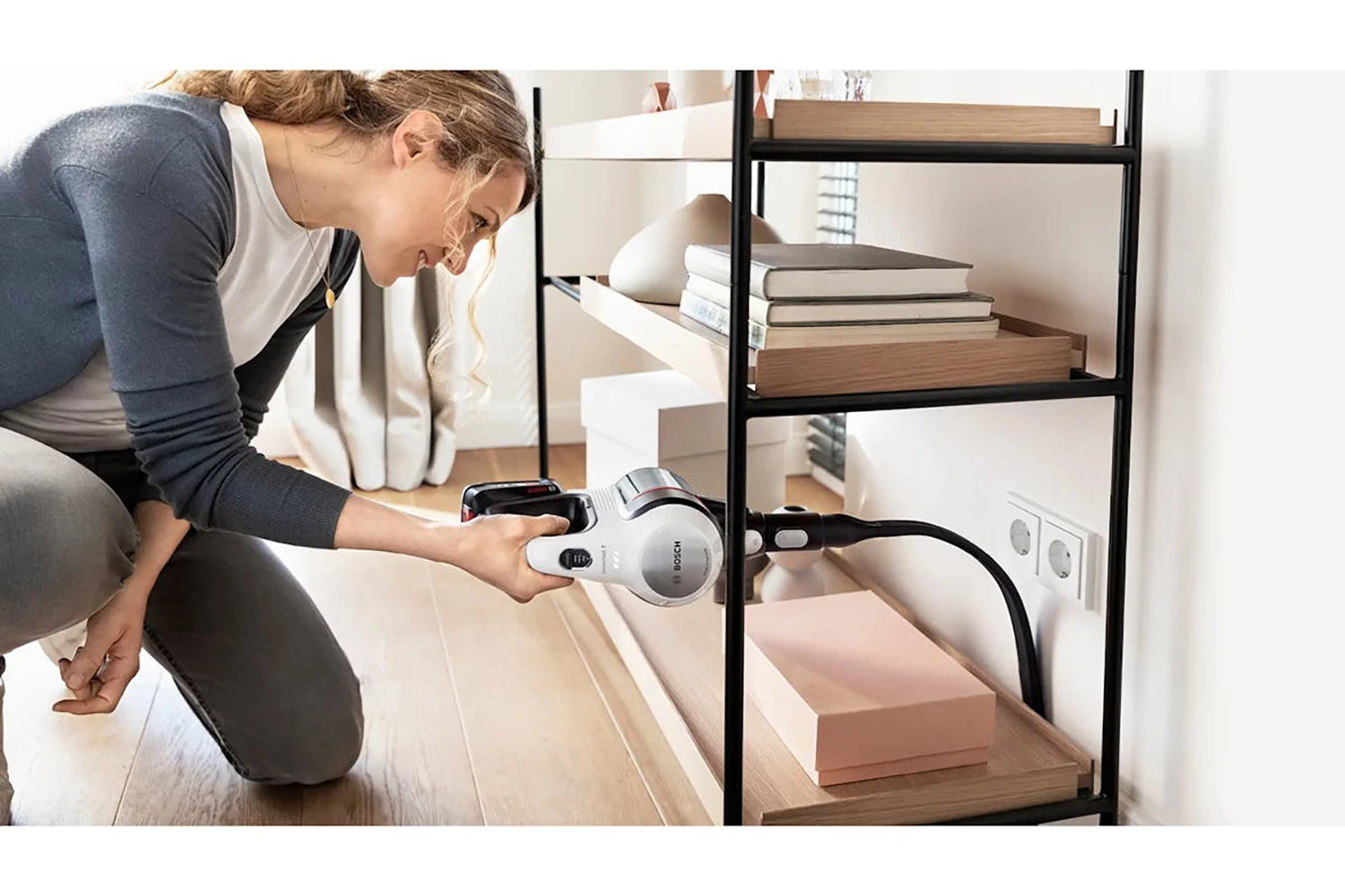 Bosch Rechargeable Unlimited 7 Vacuum Cleaner | BCS712GB | White 14 Bosch Rechargeable Unlimited 7 Vacuum Cleaner | BCS712GB | White - Image 12