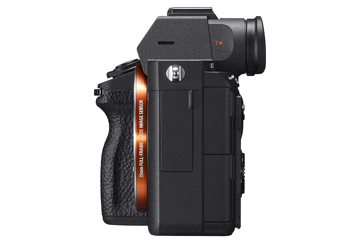 Sony Alpha A7 III With 28-70 MM Lens | Black 10 Sony Alpha A7 III With 28-70 MM Lens | Black - Image 8