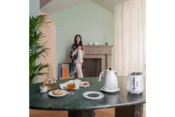 DeLonghi Eclettica 1.7L Electric Kettle | KBY3001.W | Whimsical White -Home Appliances KBY3001.W 5