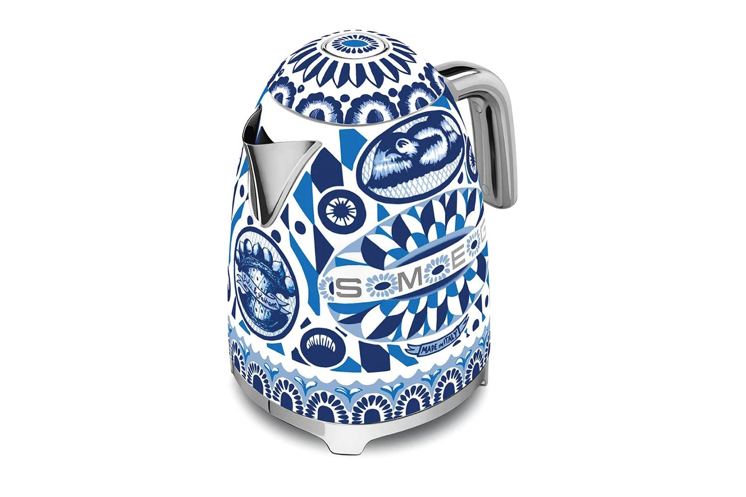 Smeg 1.7L 50's Style Dolce & Gabbana Kettle | KLF03DGBUK 6 Smeg 1.7L 50's Style Dolce & Gabbana Kettle | KLF03DGBUK - Image 4