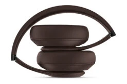 Beats Studio Pro Over-Ear Wireless Noise Cancelling Headphones | Deep Brown -Home Appliances MQTT3ZMA 3