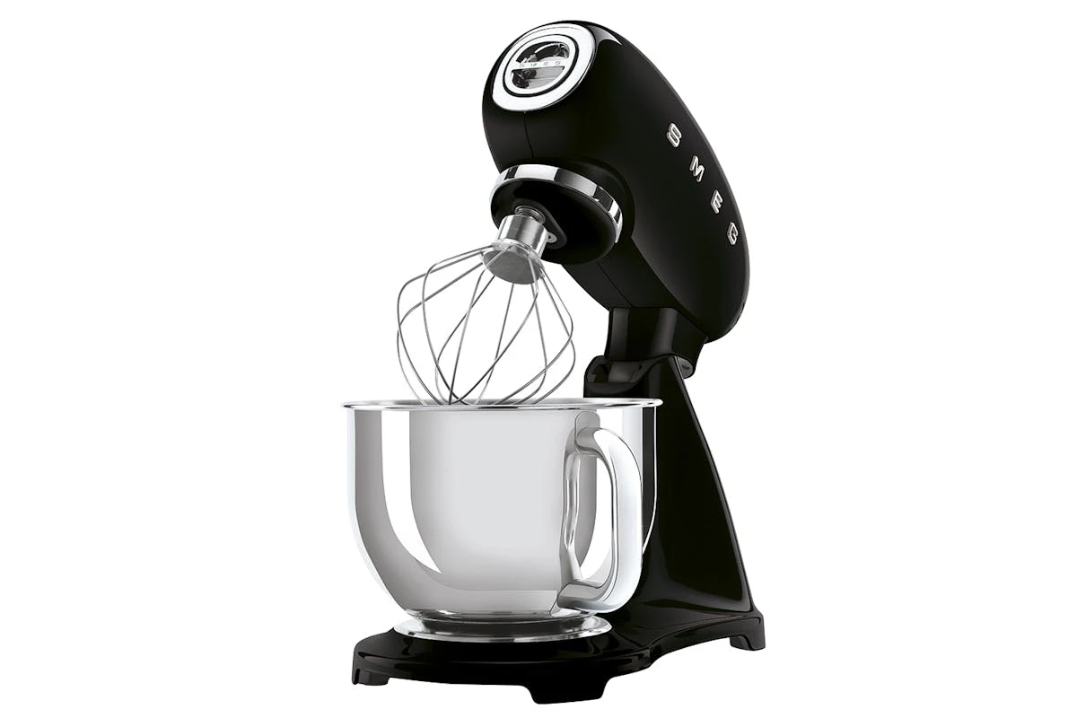 Smeg 50's Retro Style Stand Mixer | Black | SMF03BLUK 8 Smeg 50's Retro Style Stand Mixer | Black | SMF03BLUK - Image 6