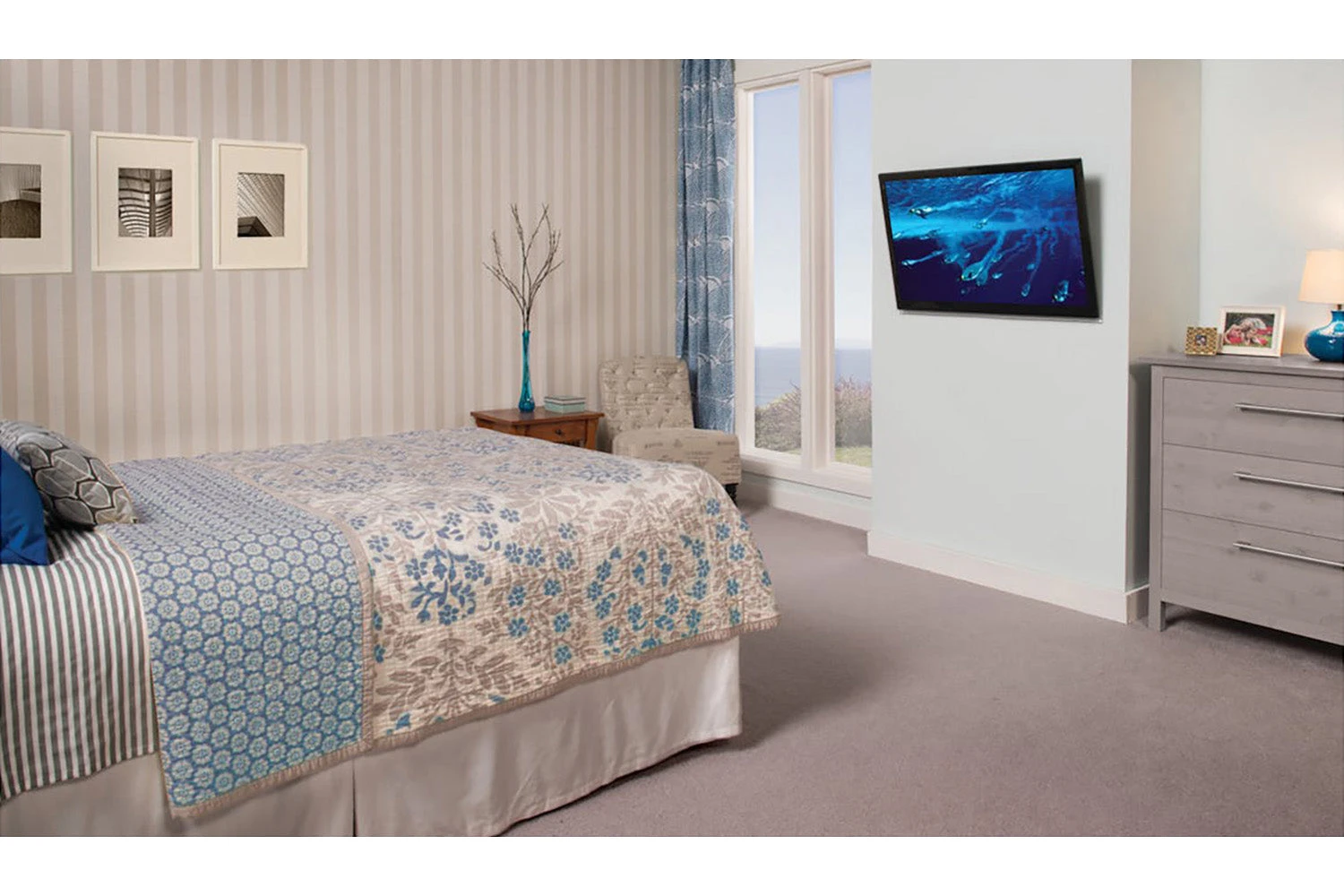 Sanus Premium Series Tilt Mount For 40" - 50" Flat Panel TVs | VMT5-B2 4 Sanus Premium Series Tilt Mount For 40" - 50" Flat Panel TVs | VMT5-B2 - Image 2