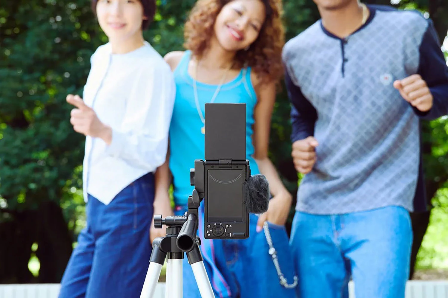 Sony Vlog ZV-1F Compact Digital Camera | Black 13 Sony Vlog ZV-1F Compact Digital Camera | Black - Image 11